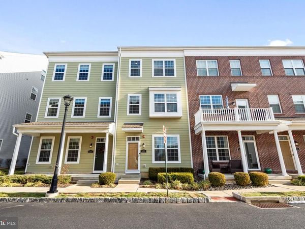 135 PRINCE GEORGE STREET, BENSALEM, PA 19020