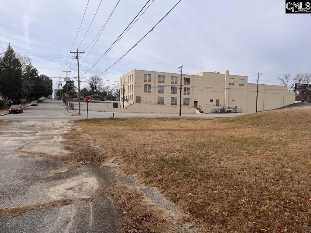 2334 Gervais Street Photo 6