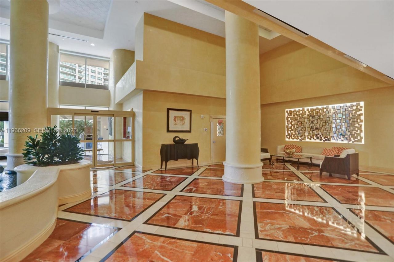 20281 E Country Club Dr, Unit 201, Aventura, FL 33180 Photo