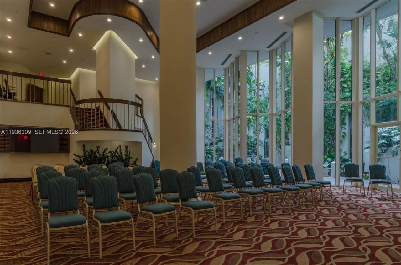 20281 E Country Club Dr, Unit 201, Aventura, FL 33180 Photo