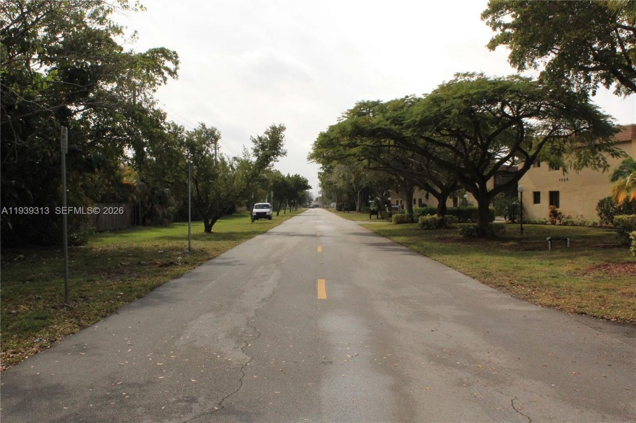 1245 S Flagler Ave , Unit 304, Pompano Beach, FL 33060 Photo