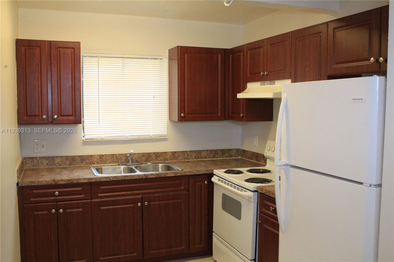 1245 S Flagler Ave , Unit 304, Pompano Beach, FL 33060 Photo