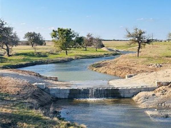 505 County Road 4205, Cranfills Gap, TX 76637