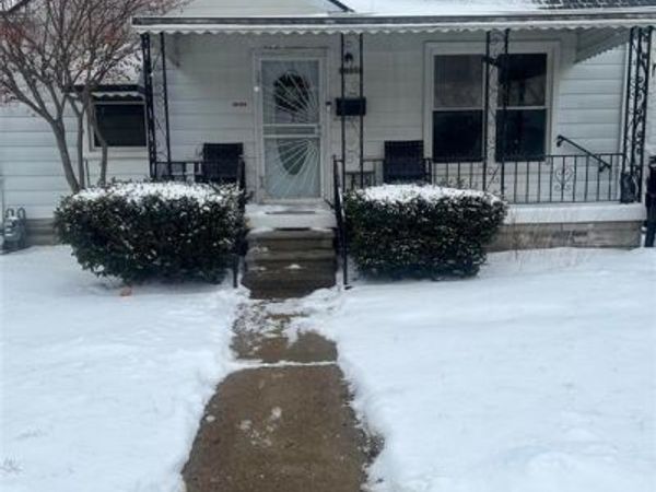 19510 Dresden Street, Detroit, MI 48205