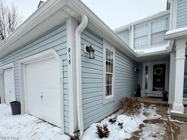 915 Sturbridge Drive, Medina, OH 44256