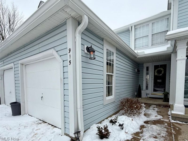 915 Sturbridge Drive, Medina, OH 44256 Photo 1