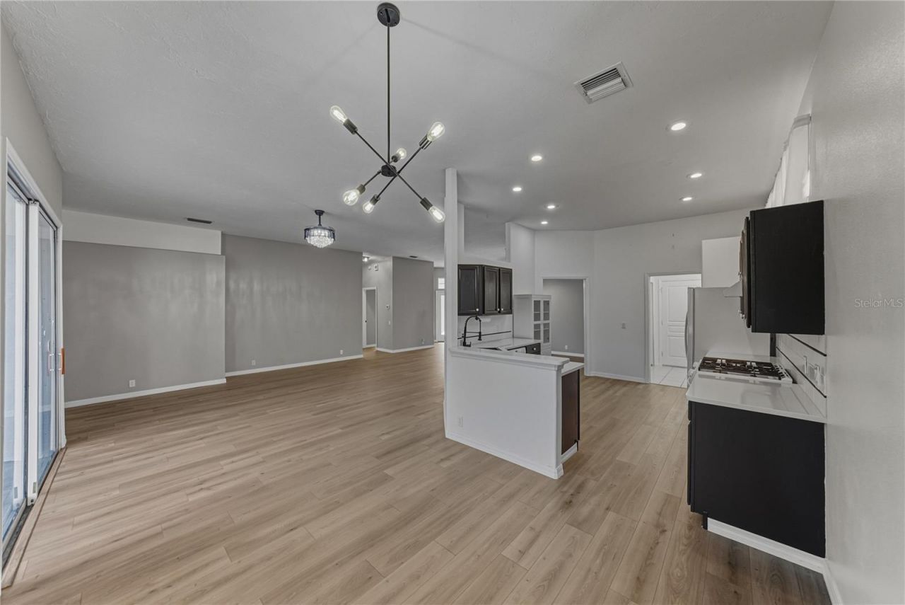 4346 Breckenridge Way, Unit 5, Sarasota, FL 34235 Photo