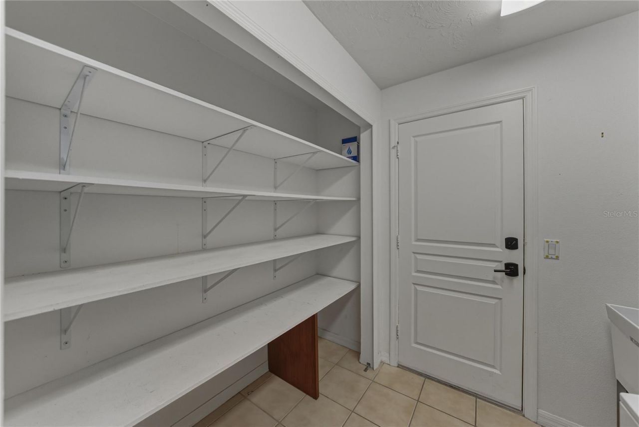 4346 Breckenridge Way, Unit 5, Sarasota, FL 34235 Photo
