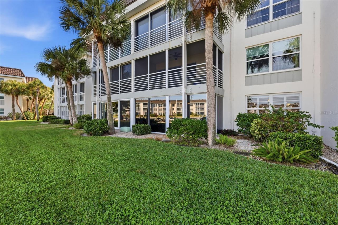 4340 Falmouth Drive, Unit D104, Longboat Key, FL 34228 Photo