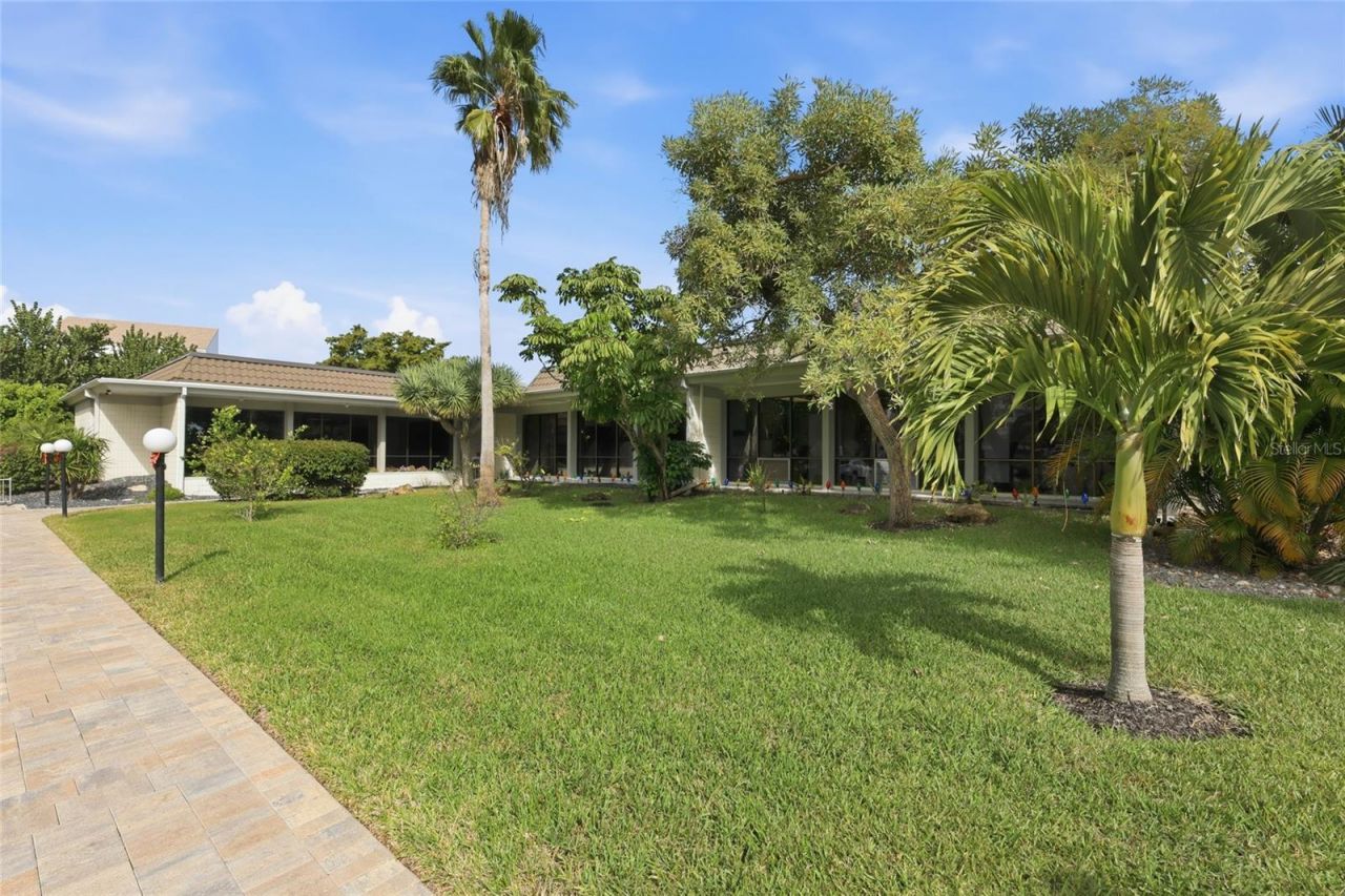 4340 Falmouth Drive, Unit D104, Longboat Key, FL 34228 Photo