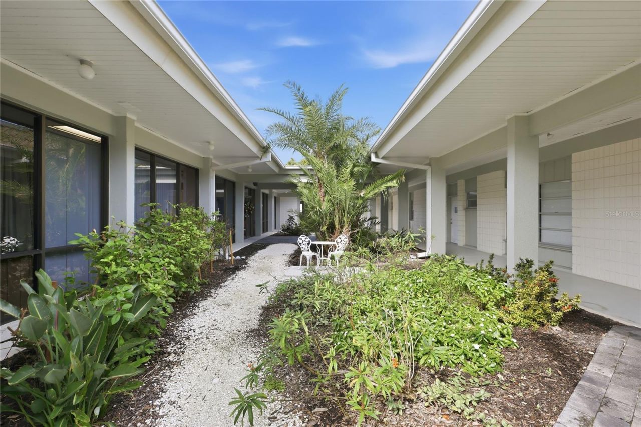 4340 Falmouth Drive, Unit D104, Longboat Key, FL 34228 Photo