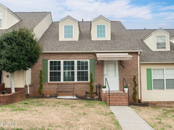 1733 S Odell Rd, Maryville, TN 37801