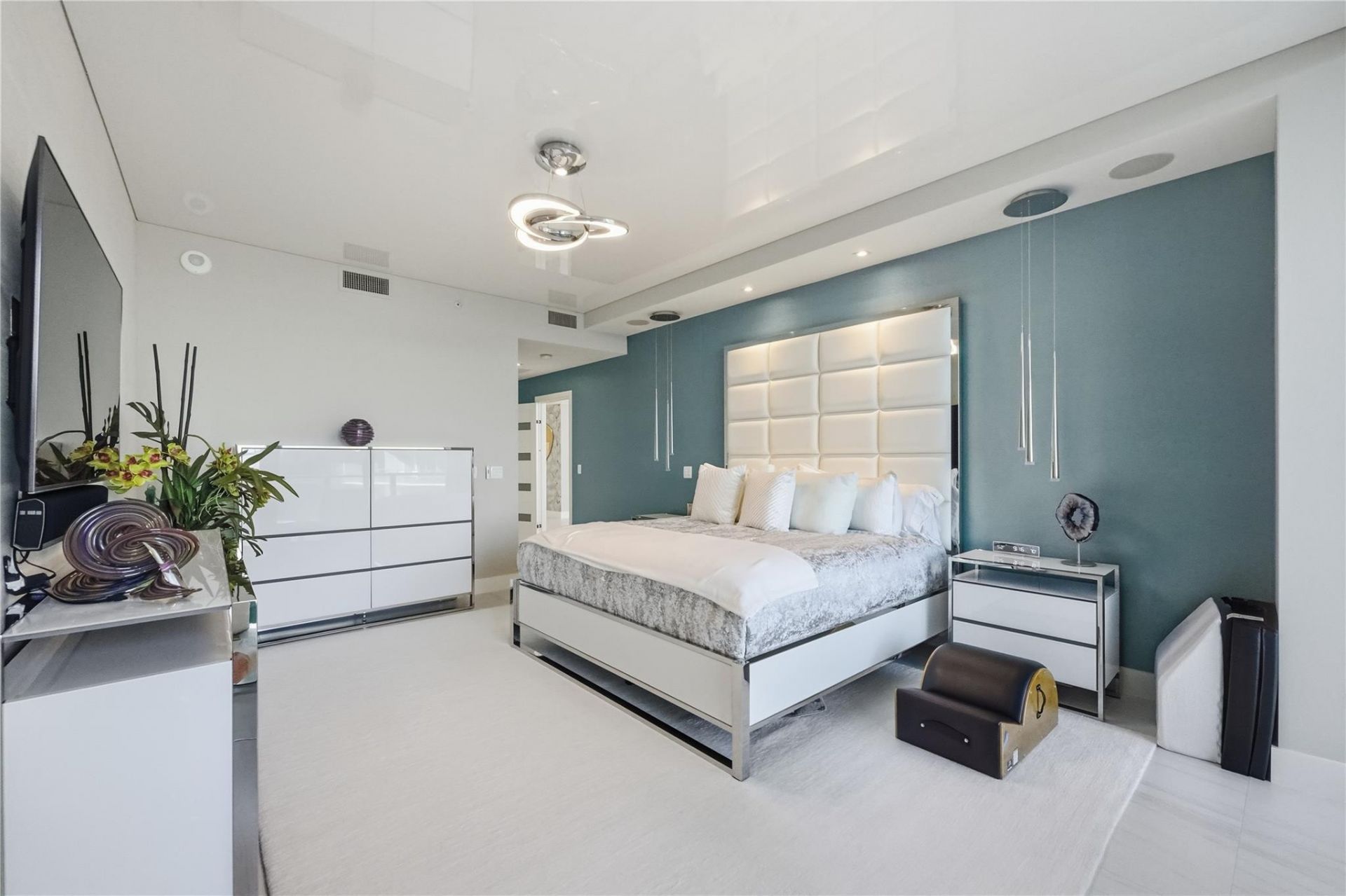 2200 N Ocean Boulevard, Unit S706, Fort Lauderdale, FL 33305 Photo