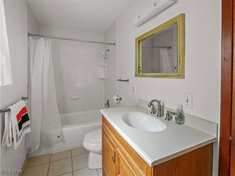 13532 Elbur Lane, Lakewood, OH 44107 Photo 13
