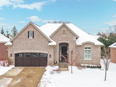 6506 Legacy Woods Trail, West Bloomfield Twp, MI 48322