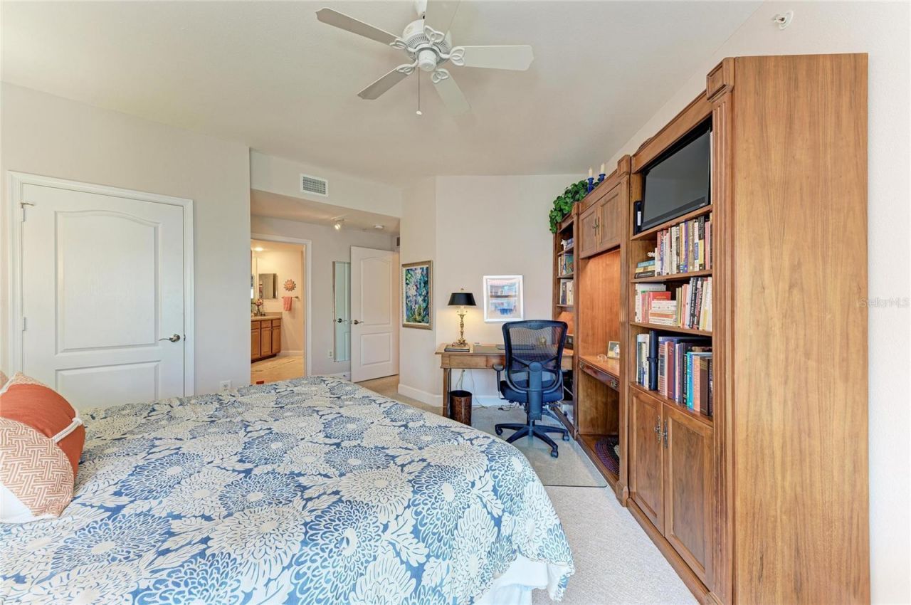 808 3rd Avenue W, Unit 805, Bradenton, FL 34205 Photo