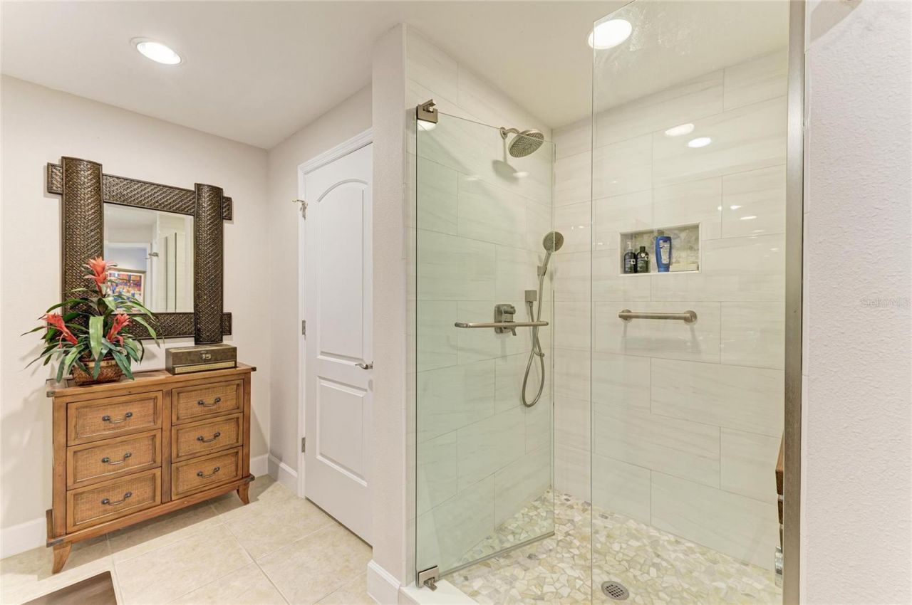 808 3rd Avenue W, Unit 805, Bradenton, FL 34205 Photo