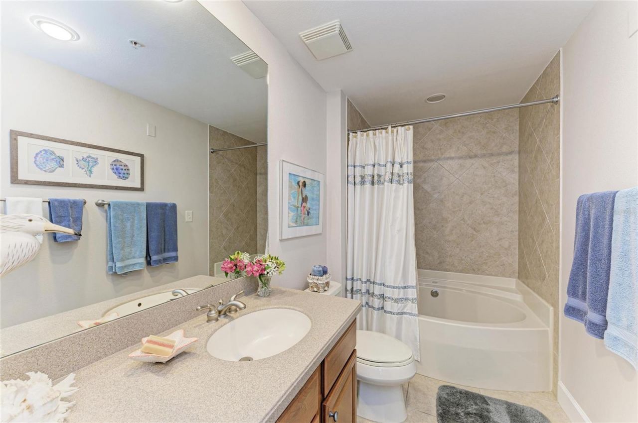 808 3rd Avenue W, Unit 805, Bradenton, FL 34205 Photo