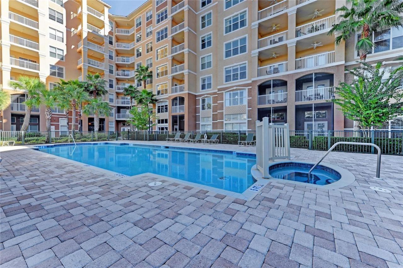 808 3rd Avenue W, Unit 805, Bradenton, FL 34205 Photo