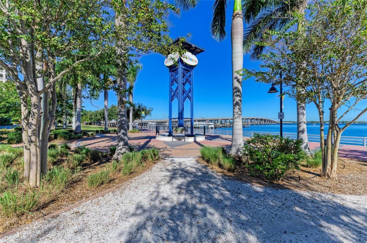 808 3rd Avenue W, Unit 805, Bradenton, FL 34205 Photo