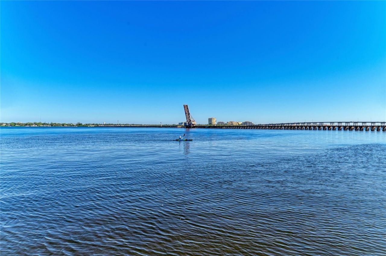 808 3rd Avenue W, Unit 805, Bradenton, FL 34205 Photo