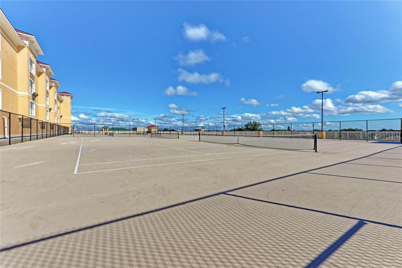 808 3rd Avenue W, Unit 805, Bradenton, FL 34205 Photo