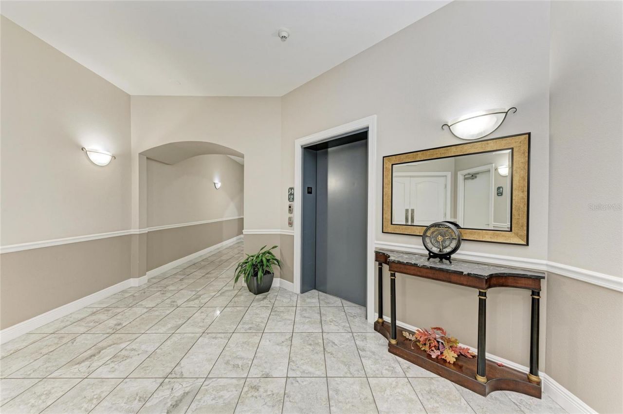 808 3rd Avenue W, Unit 805, Bradenton, FL 34205 Photo