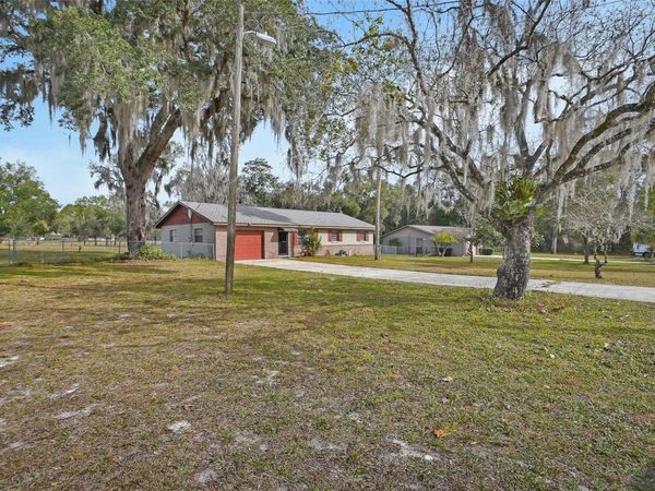 2341 CHAPEL HILL DRIVE, DELAND, FL 32720