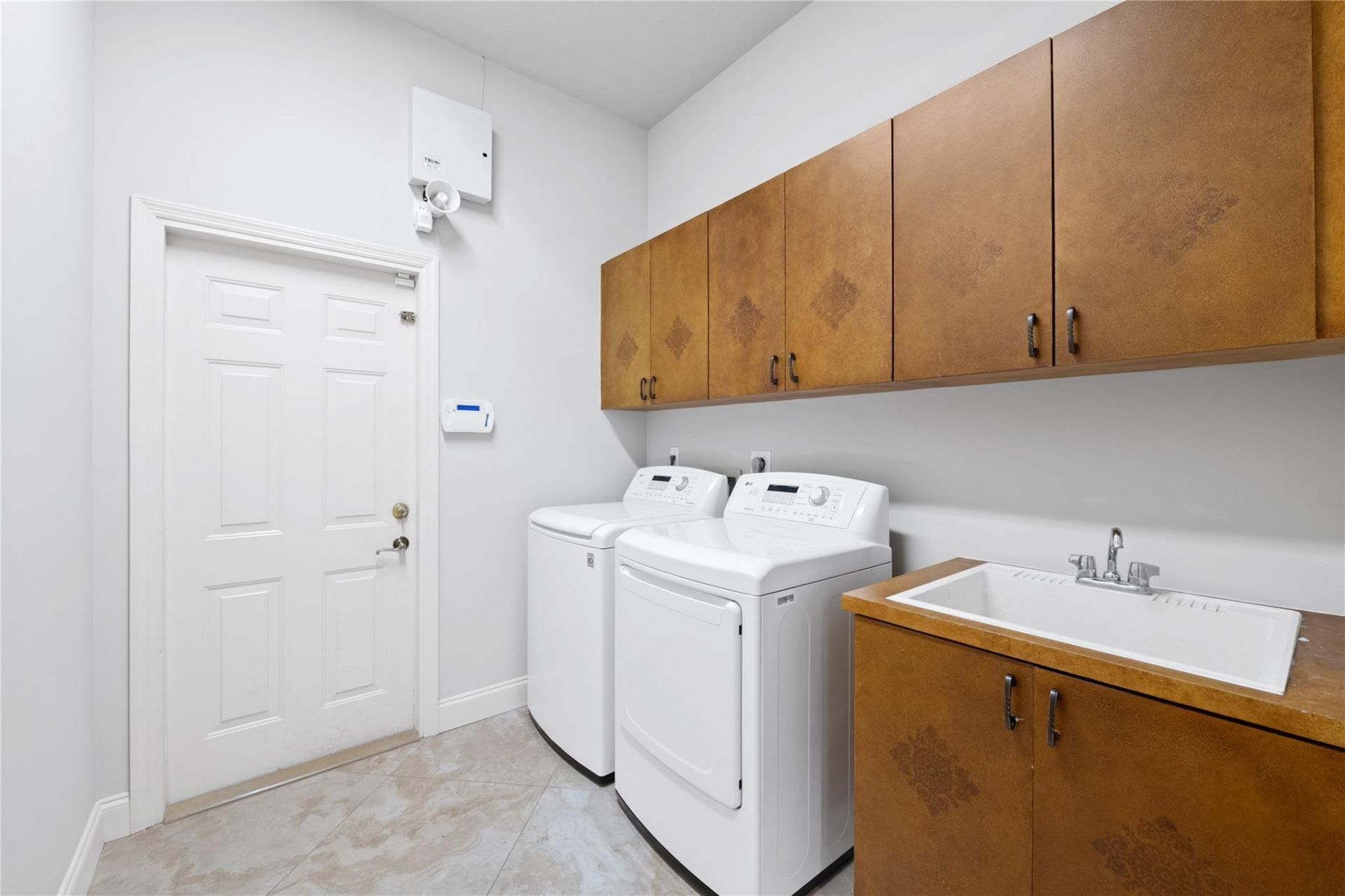 10203 NW 50th Place, Coral Springs, FL 33076 Photo