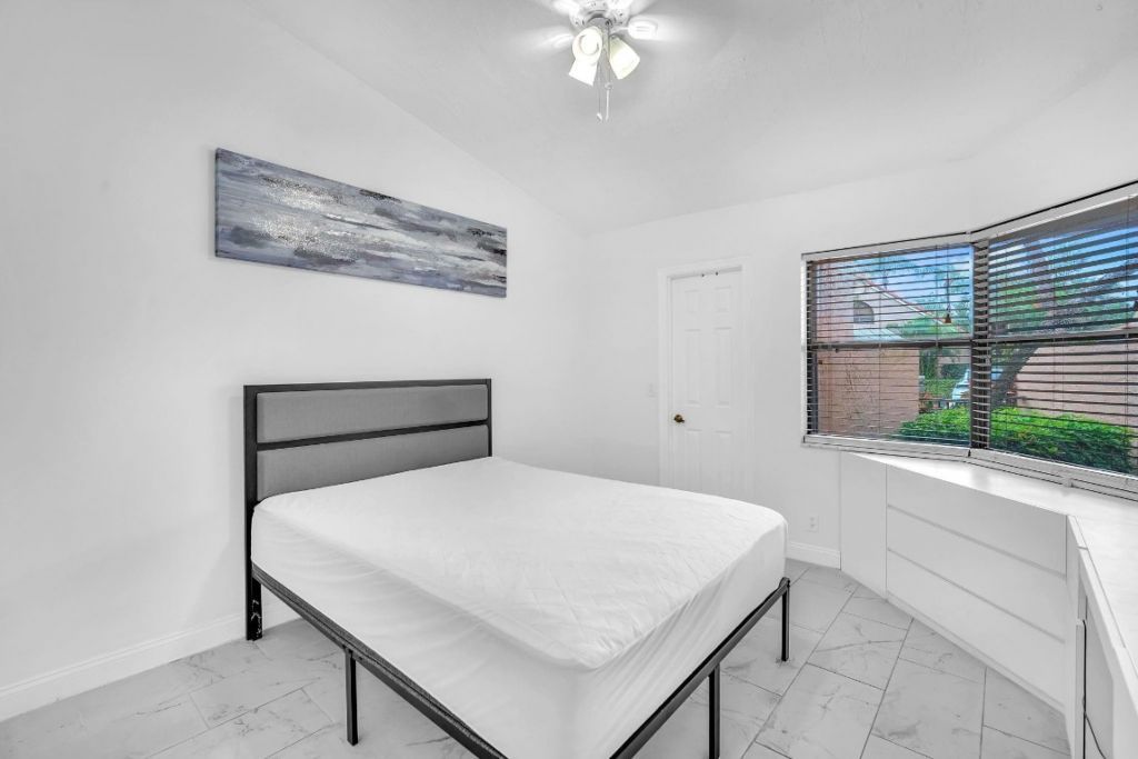 22710 Meridiana Drive, Boca Raton, FL 33433 Photo