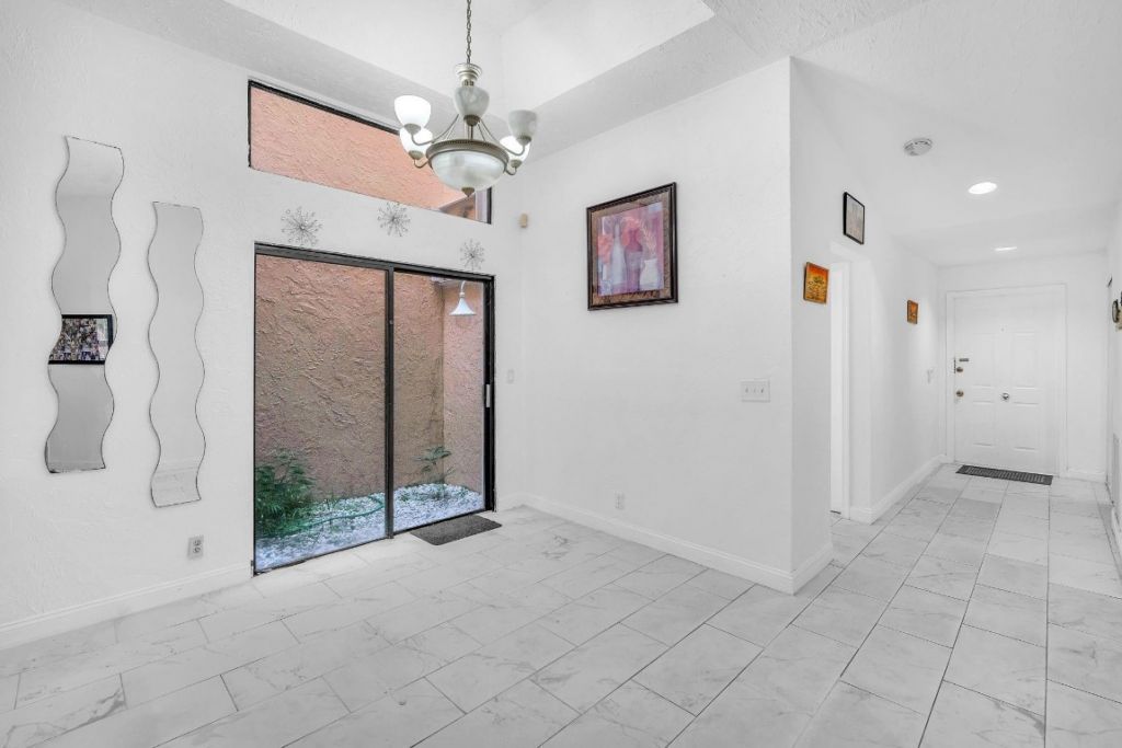 22710 Meridiana Drive, Boca Raton, FL 33433 Photo