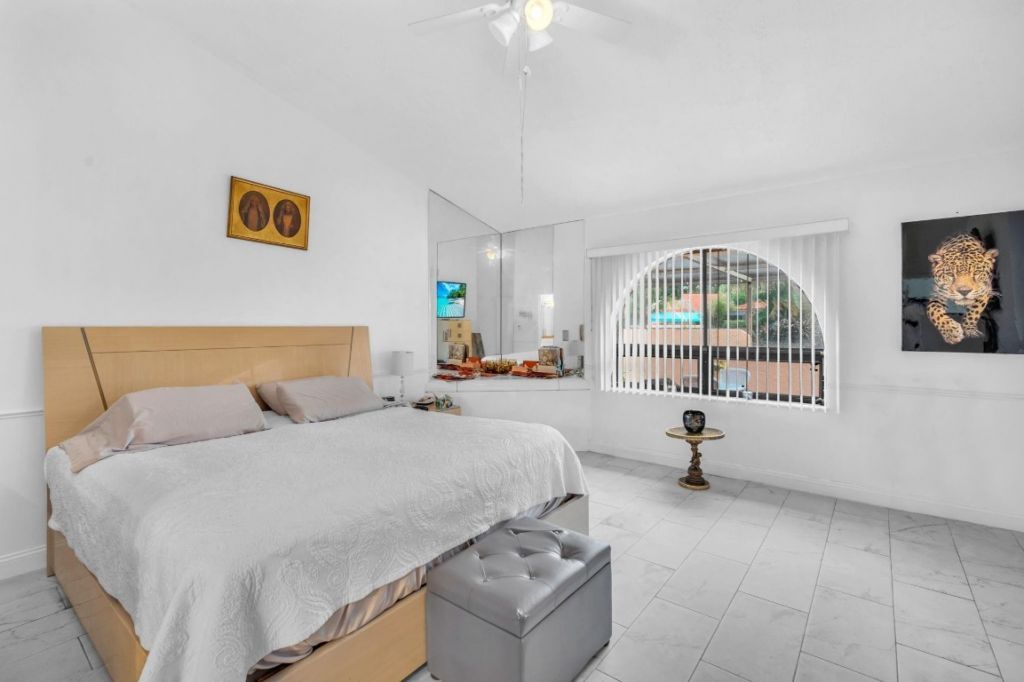 22710 Meridiana Drive, Boca Raton, FL 33433 Photo