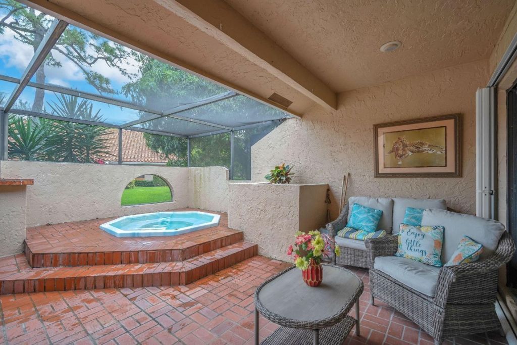 22710 Meridiana Drive, Boca Raton, FL 33433 Photo