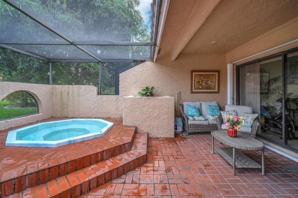 22710 Meridiana Drive, Boca Raton, FL 33433 Photo