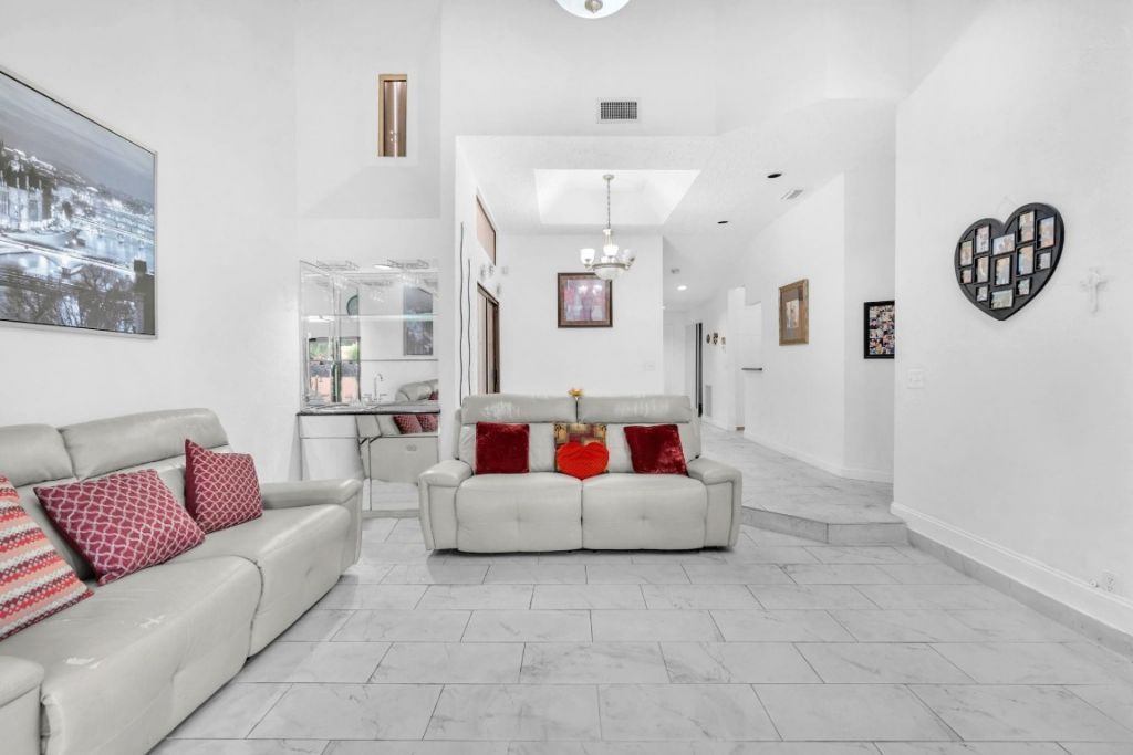 22710 Meridiana Drive, Boca Raton, FL 33433 Photo