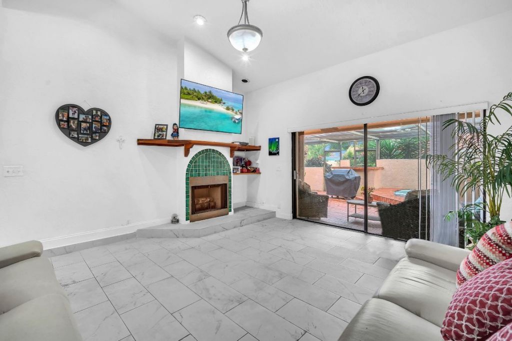 22710 Meridiana Drive, Boca Raton, FL 33433 Photo