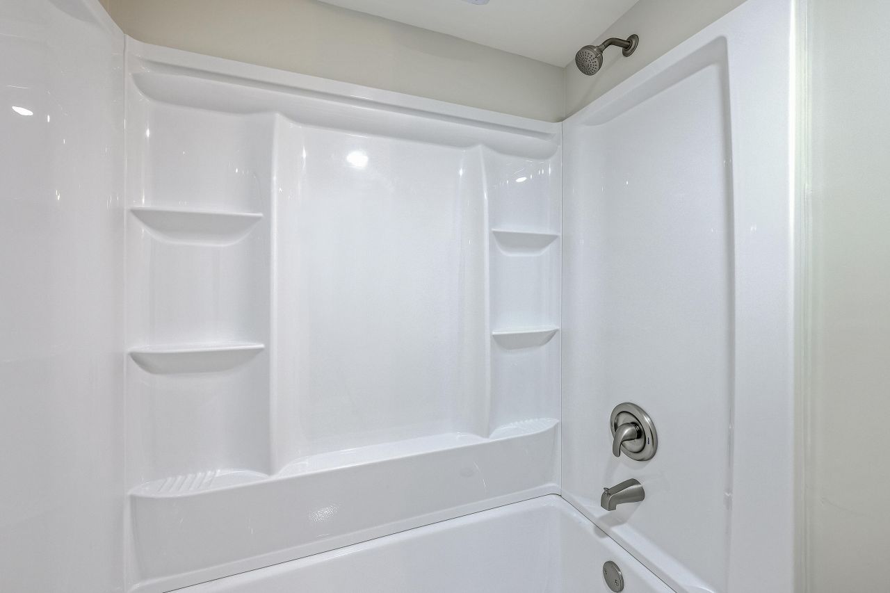 1303 Delano Street Photo 20