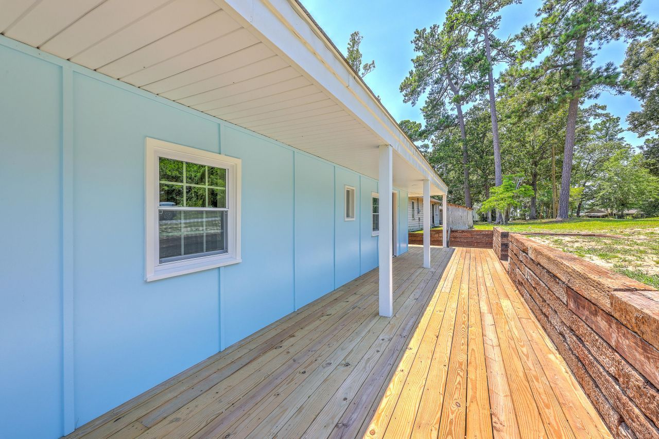 1303 Delano Street Photo 45