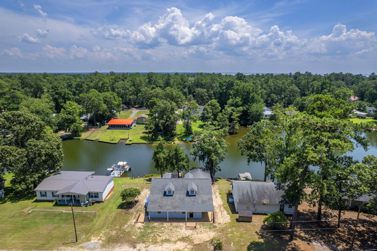 1303 Delano Street Photo 50