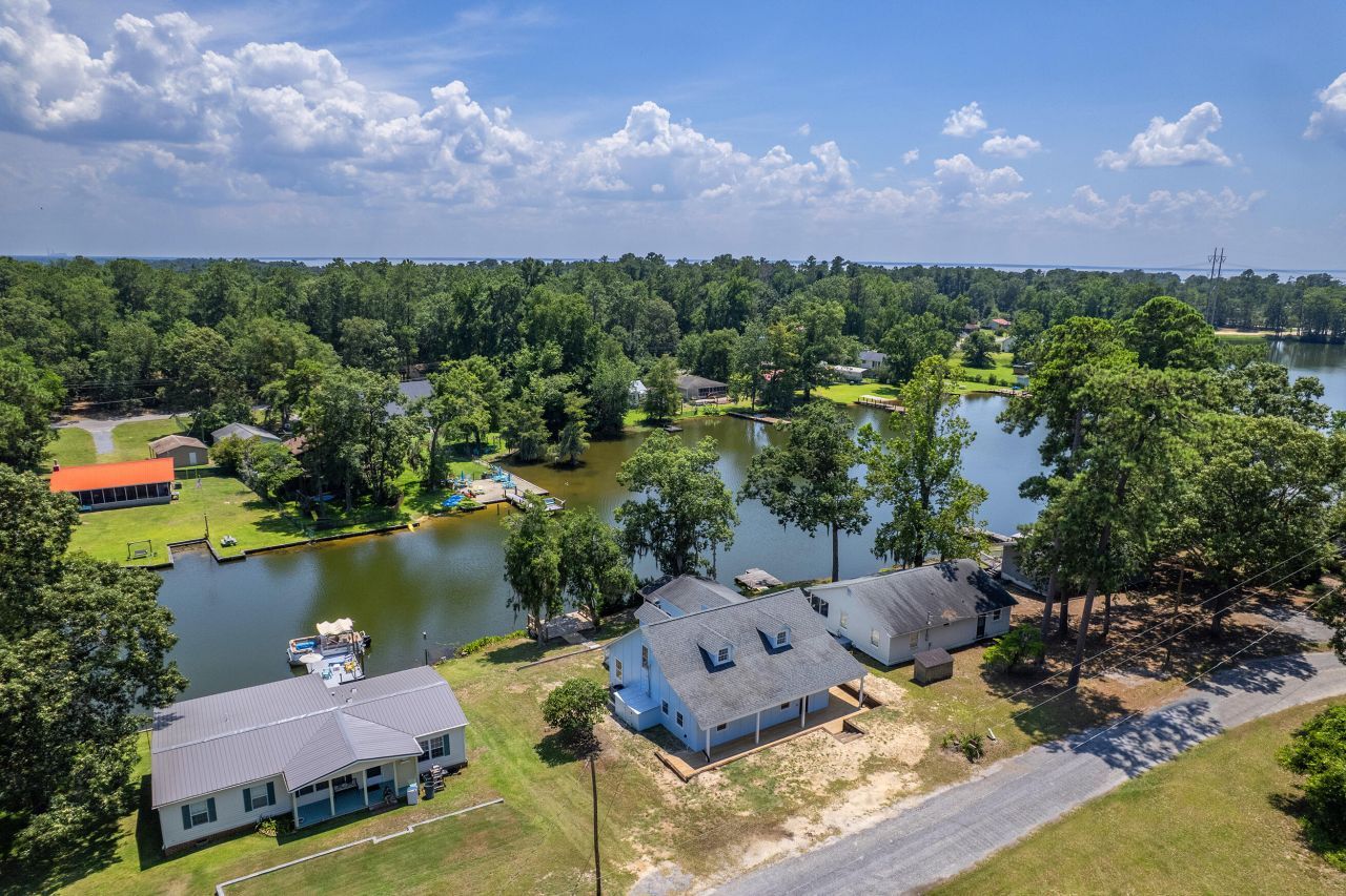 1303 Delano Street Photo 51