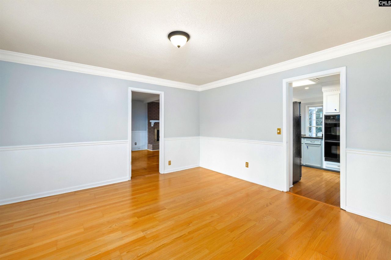 2112 Bee Ridge Road Photo 16