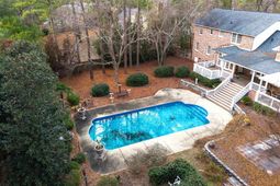 2112 Bee Ridge Road photo 4