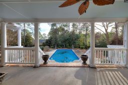 2112 Bee Ridge Road photo 4