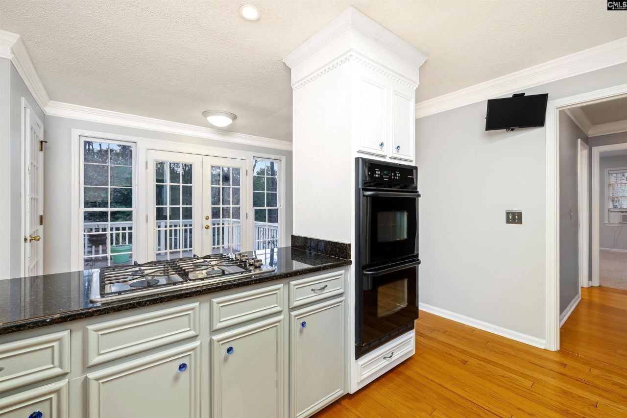 2112 Bee Ridge Road Photo 7