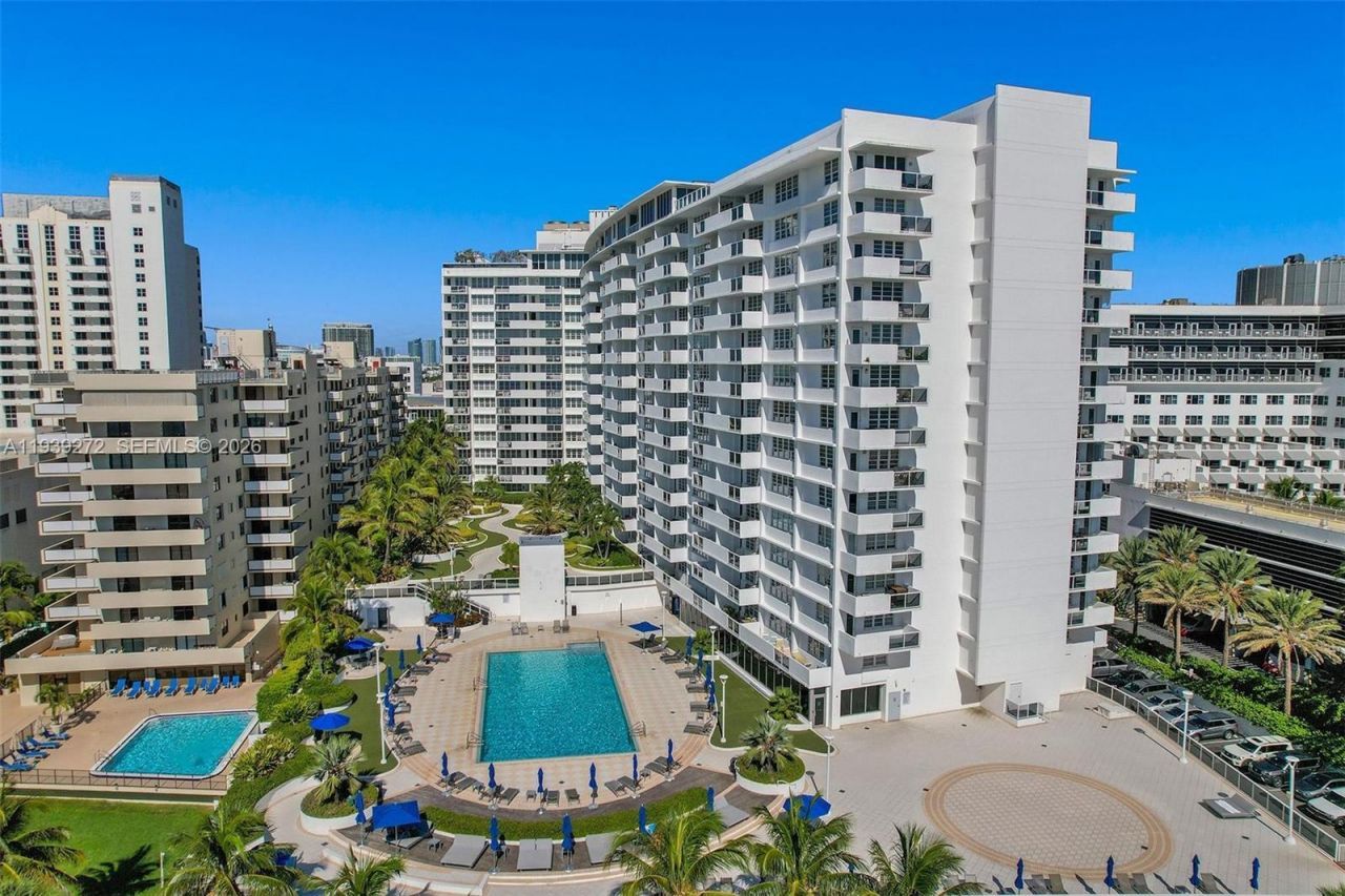100 Lincoln Rd, Unit 1230, Miami Beach, FL 33139 Photo