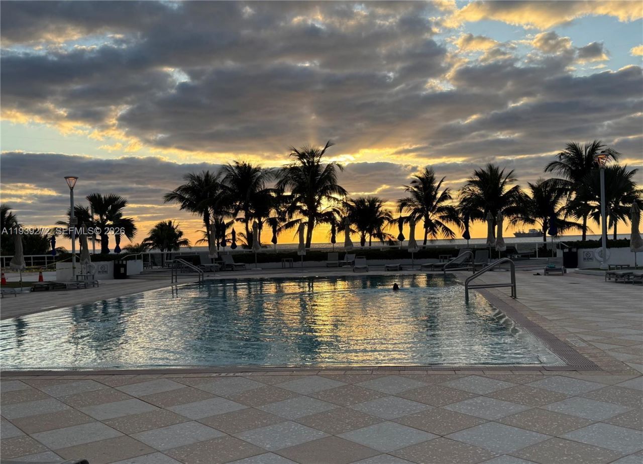 100 Lincoln Rd, Unit 1230, Miami Beach, FL 33139 Photo