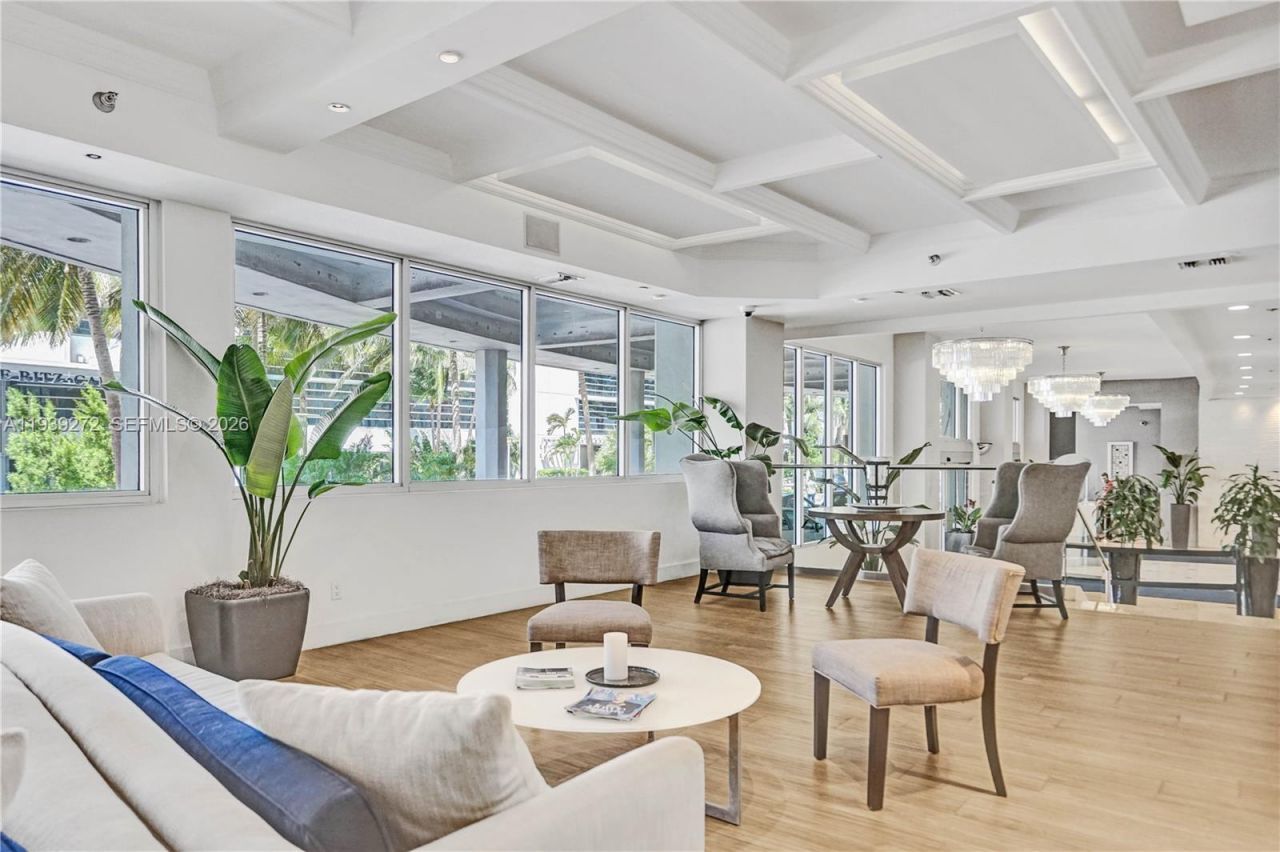 100 Lincoln Rd, Unit 1230, Miami Beach, FL 33139 Photo