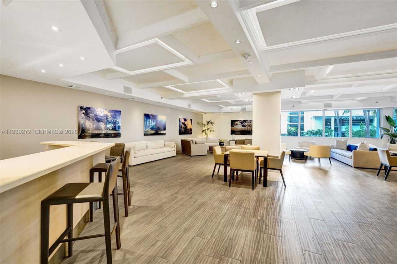 100 Lincoln Rd, Unit 1230, Miami Beach, FL 33139 Photo