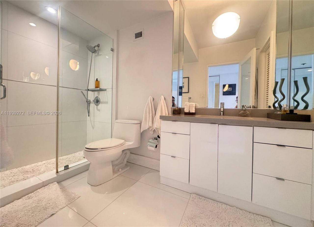 100 Lincoln Rd, Unit 1230, Miami Beach, FL 33139 Photo