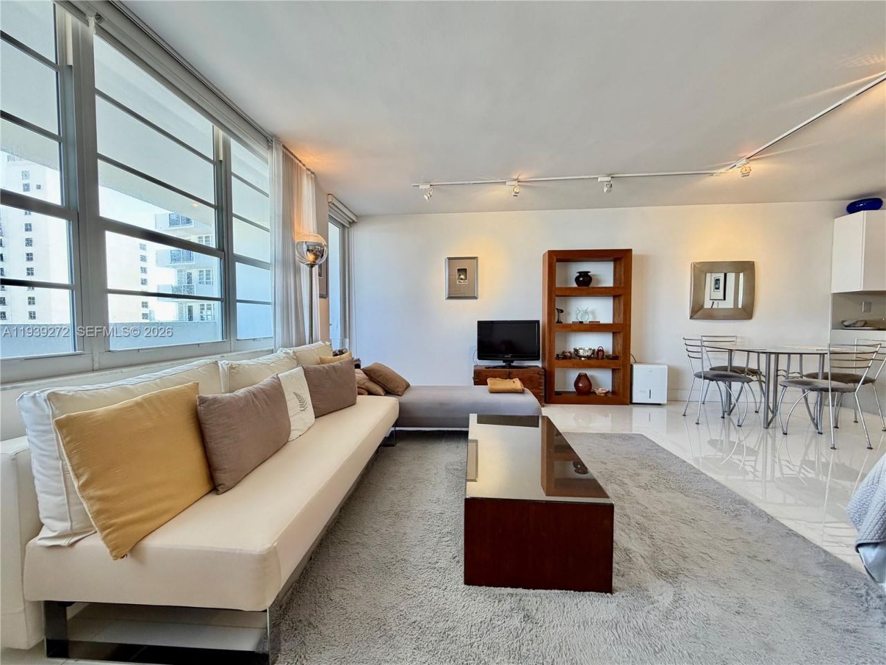 100 Lincoln Rd, Unit 1230, Miami Beach, FL 33139 Photo